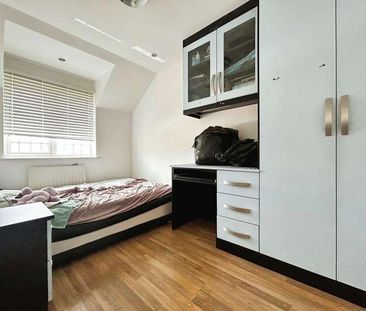 Deverills Way, Langley, SL3 - Photo 3