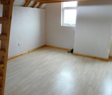 Studio to rent - Photo 6