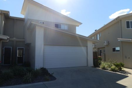 TOWNHOUSE AVAILABLE SOON! - Photo 4