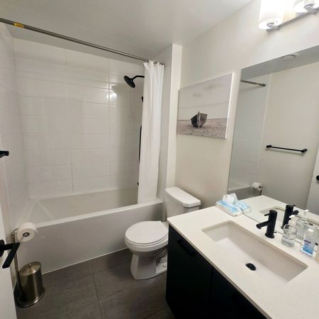 For Lease - 2300 St Clair Avenue Unit# 211, Toronto, Ontario - Photo 4