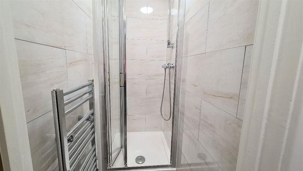 House share to rent - Photo 1