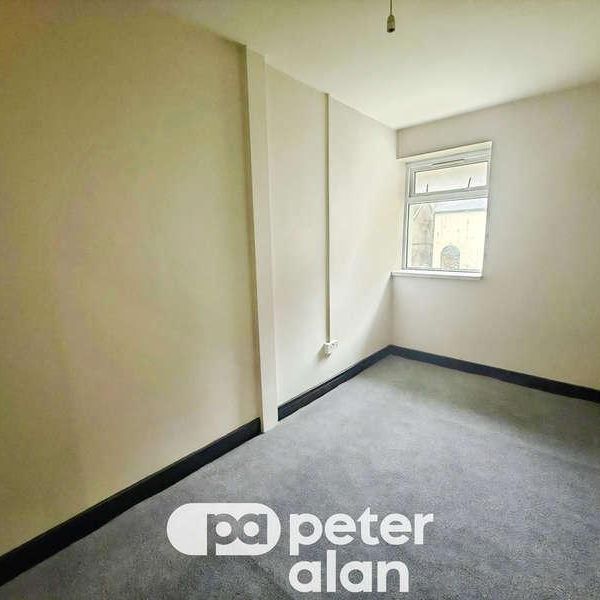 Ynyshir Road, Porth, CF39 - Photo 1