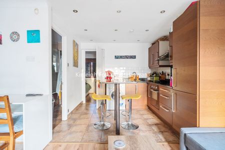 Bywater Place, Surrey Quays, London, SE16 - Photo 4