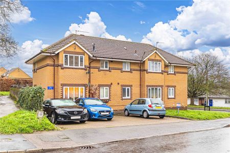 2 bed Maisonette for rent - Photo 3