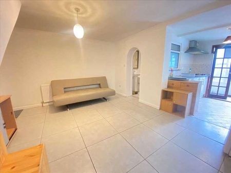 Rostrevor Gardens, Hayes, UB3 - Photo 5