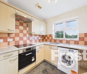 Pickfords Gardens, Slough, Berkshire,SL1 - Photo 3