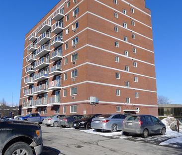 Carmel Apartments | 2310 Fox Crescent, Ottawa - Photo 1