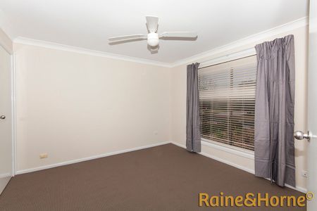 5 Sherwood Avenue, Dubbo, NSW 2830 - Photo 2