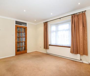 3 bedroom end of terrace house to rent - Photo 1