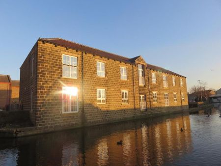 2 bedroom flat to rent - Photo 5