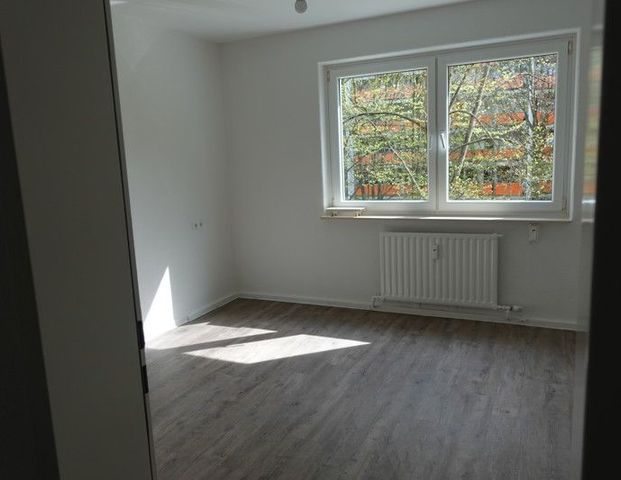 Familienfreundliche 4-Zimmer-Wohnung mit Balkon - Foto 1