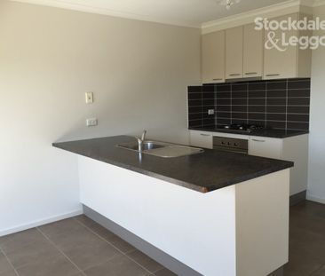 33 Taig Avenue, KIALLA VIC 3631 - Photo 3