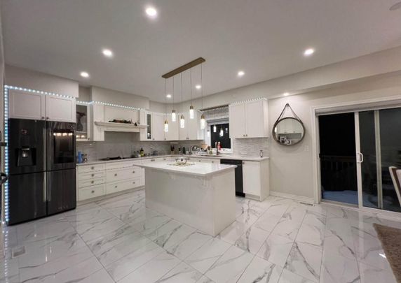 For Lease - 54 Pace Avenue Unit# 2nd Master Suite, Brantford, Ontario - Photo 1