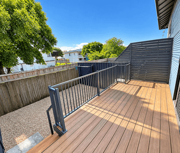 Renovated and Air Conditioned - Photo 4