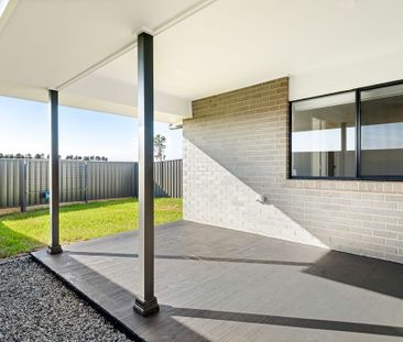 Brand new family home - Photo 4