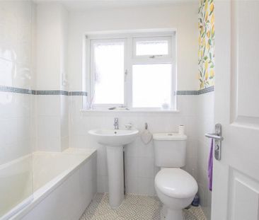 1 bedroom semi-detached house to rent - Photo 6