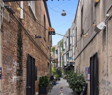 Private Ground-Floor Apartment with Dual Courtyards in Lifestyle Lo... - Photo 2