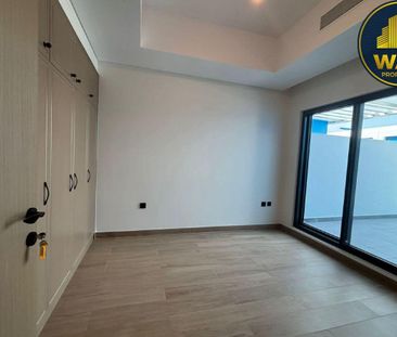 Single Row | Close to Park | Brand New - Photo 1