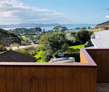 Large family home with beautiful sea views - Photo 4