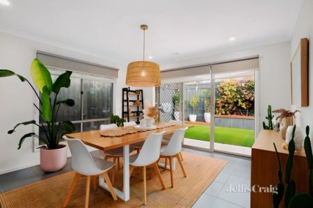 3 Bed, 2 Bath - Photo 4