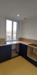 Location Appartement 3 pièces 73m² EU 76260 - Photo 3