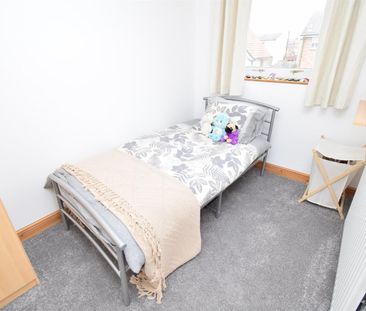 Ashmore Drive, Gawthorpe - Photo 3