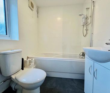 3 bedroom house to rent - Photo 3