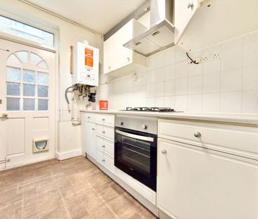 2 Bed Flat, Carr Road, E17 - Photo 5