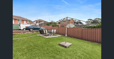 1/52 Rosemont Street, Wollongong, NSW 2500 - Photo 2