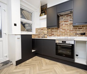 2 bed flat to rent in Richmond Hill, Bournemouth, BH2 - Photo 6