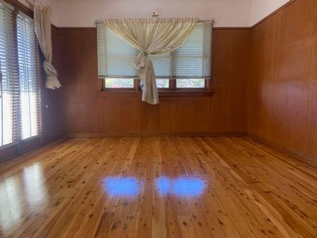 Charming 3-Bedroom Home in a Convenient Location - Photo 5