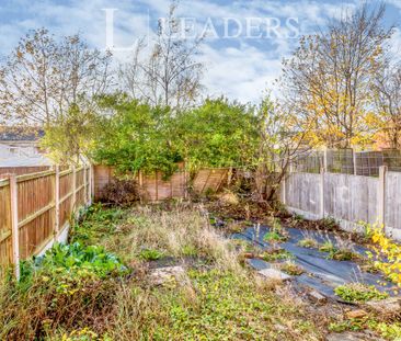 3 bedroom house to rent Algar Road, Stoke-on-Trent, ST4 - Photo 1