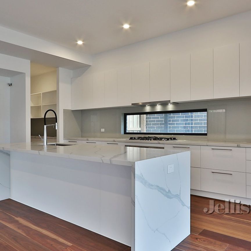 14B Rosaline Avenue, Mount Waverley - Photo 1