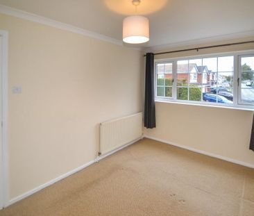3 bedroom link detached house to rent - Photo 5