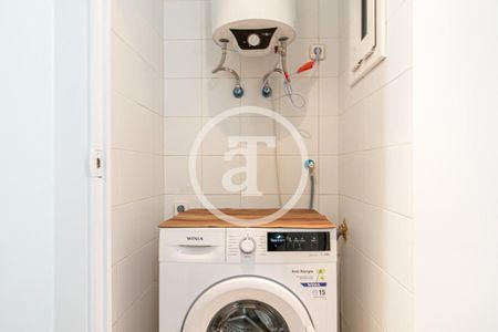 Estudio de alquiler en Carrer de Les Carretes, El Raval - Photo 4