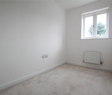 3 bedroom semi-detached house to rent - Photo 6