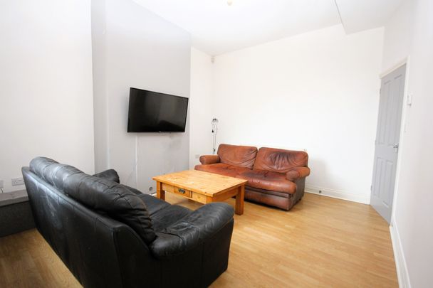 Shelley Road, Preston - Photo 1