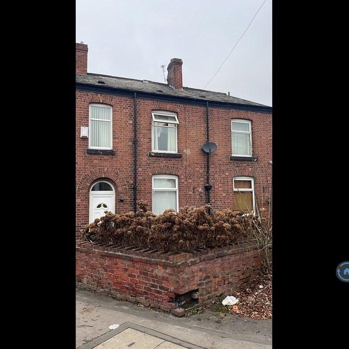 3 bedroom semi-detached house to rent - Photo 2