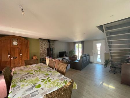 Location Maison 4 pièces 136m² - Photo 2