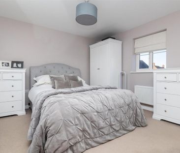 3 bedroom detached house to rent - Photo 3