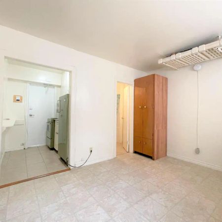 Modern — Bachelor - Photo 3