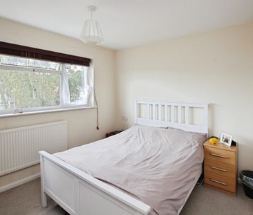 3 bedroom House To Let - Photo 3