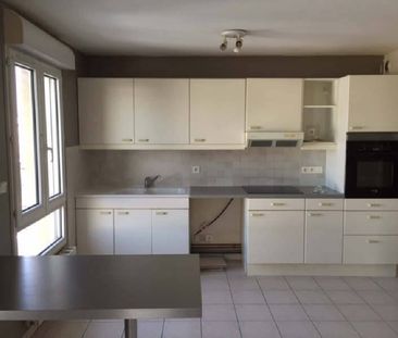 Location appartement 3 pièces 88.36 m² à Oyonnax (01100) CENTRE - Photo 4