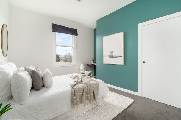 15 Nelumie Street Lindisfarne TAS 7015 Australia - Photo 1