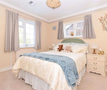 5 bedroom detached house to rent - Photo 1