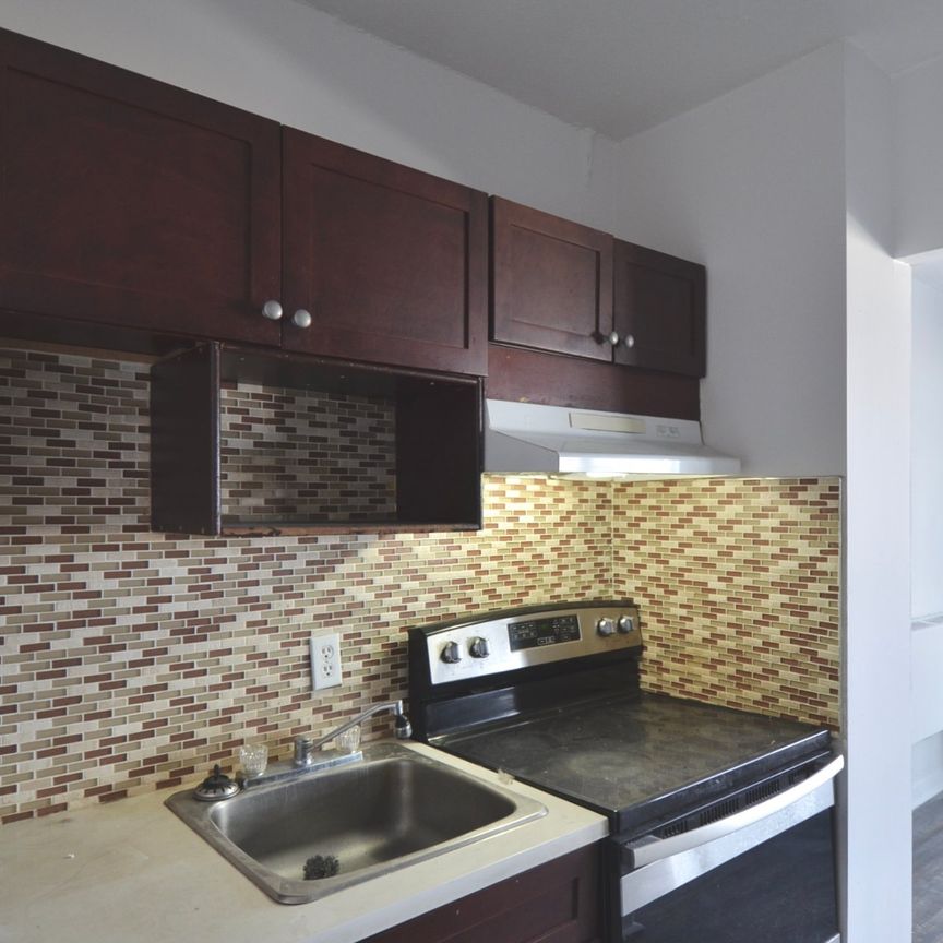 Condo for rent, Mont-Royal - Photo 1