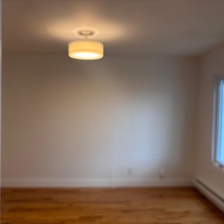 5 1/2 rénové | 3 chambres | près métro Angrignon | Électros inclus | 1950$ - Photo 1