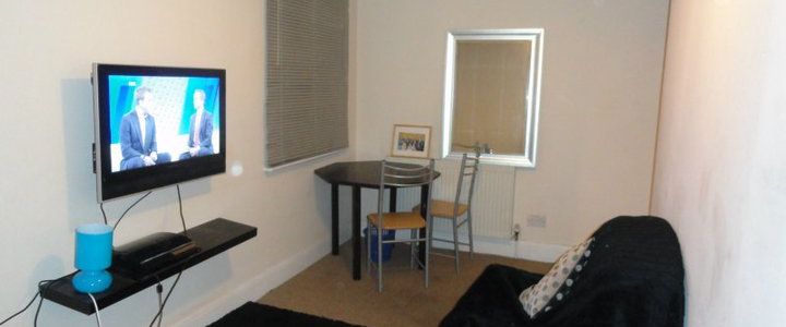 1 Bedrooms £600 PCM - Photo 1