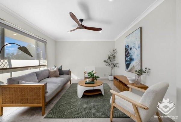 4 Bedroom Home. positioned on a quiet street within a convenient distance to a variety of excellent public and schools. - Photo 1