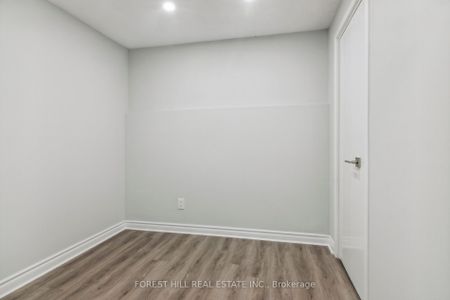 Detached Home For Lease | C8058484 - Photo 3